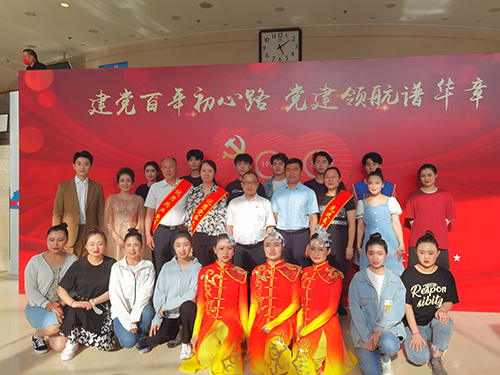 集体合影.jpg
